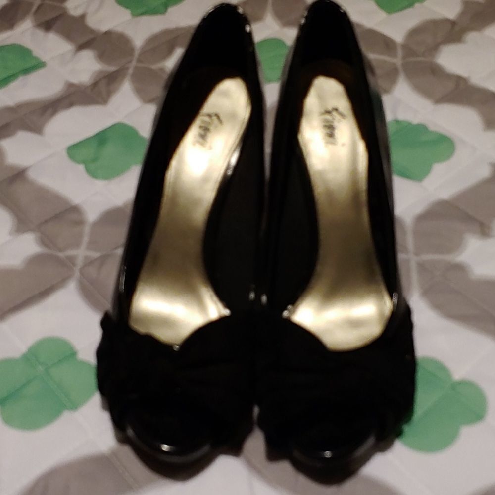 Black platforms 